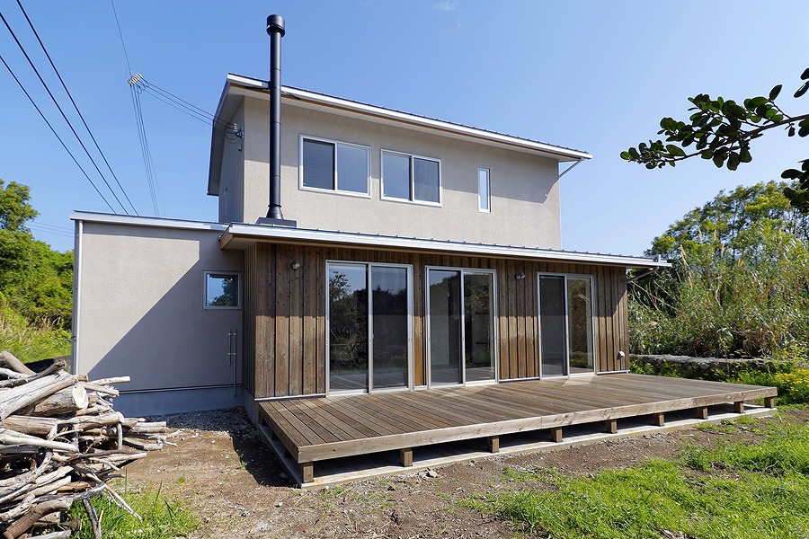 薪ストーブのある屋久島地杉の家 アイキャッチ画像